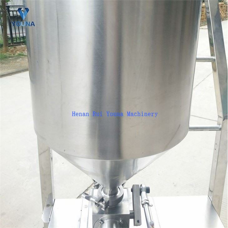 automatic ketchup sachet packing machine (3)