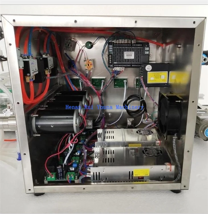 4 heads liquid bottle filling machine (5)